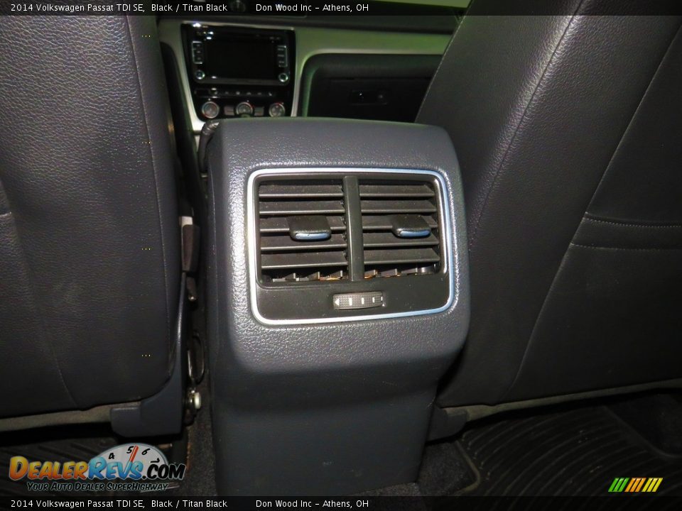 2014 Volkswagen Passat TDI SE Black / Titan Black Photo #24