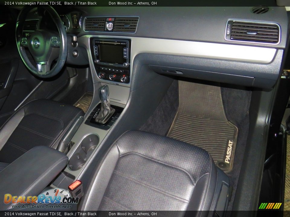 2014 Volkswagen Passat TDI SE Black / Titan Black Photo #29