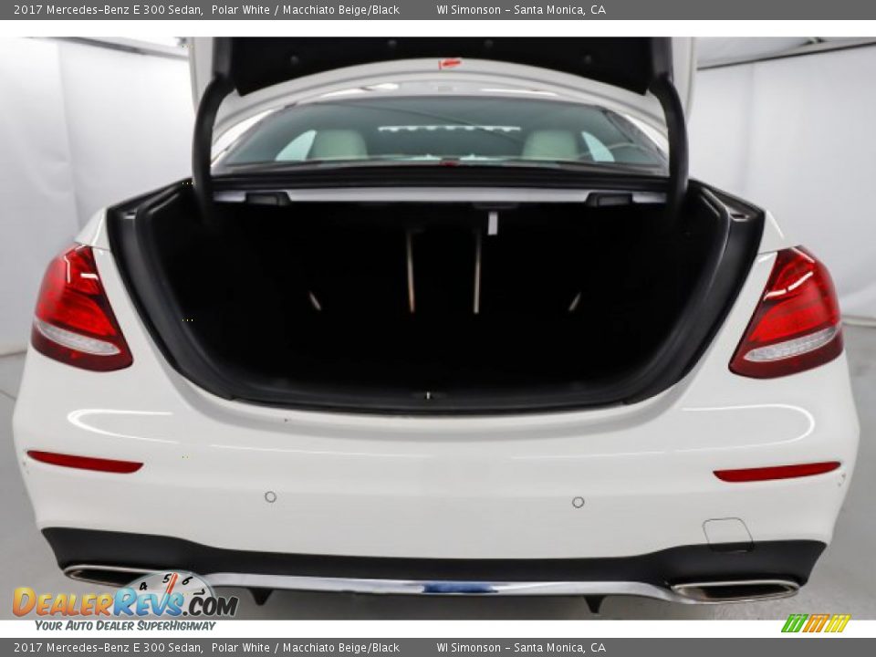 2017 Mercedes-Benz E 300 Sedan Polar White / Macchiato Beige/Black Photo #7