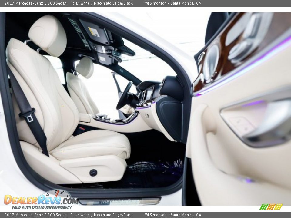 2017 Mercedes-Benz E 300 Sedan Polar White / Macchiato Beige/Black Photo #30