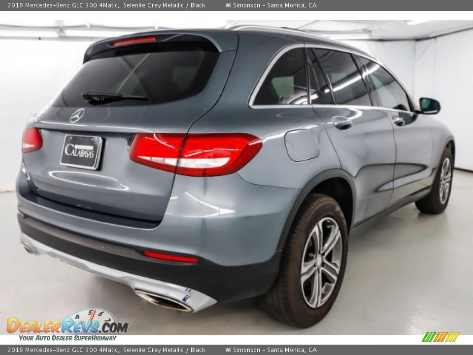 2016 Mercedes-Benz GLC 300 4Matic Selenite Grey Metallic / Black Photo #4