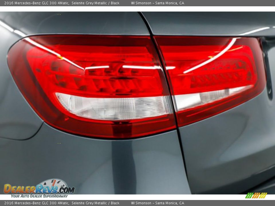 2016 Mercedes-Benz GLC 300 4Matic Selenite Grey Metallic / Black Photo #12