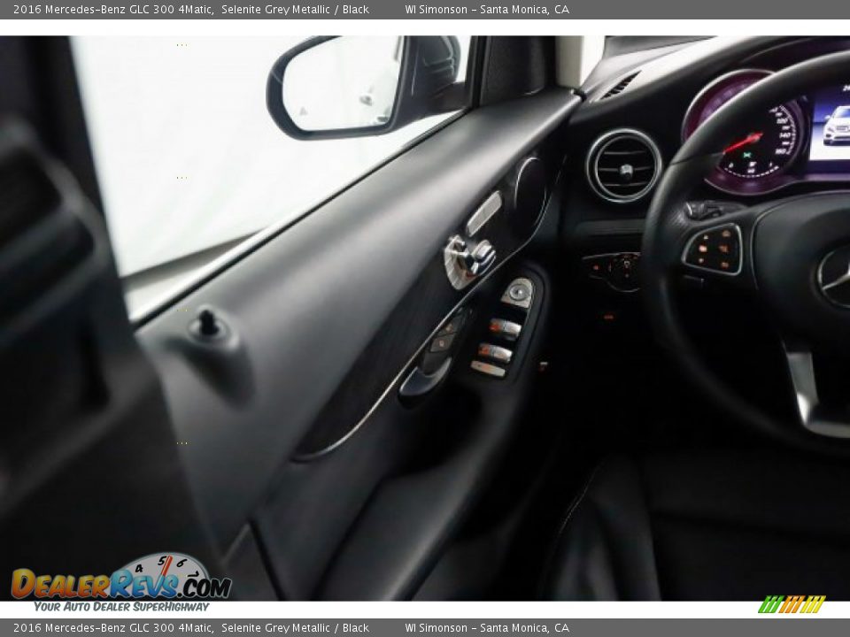 2016 Mercedes-Benz GLC 300 4Matic Selenite Grey Metallic / Black Photo #24