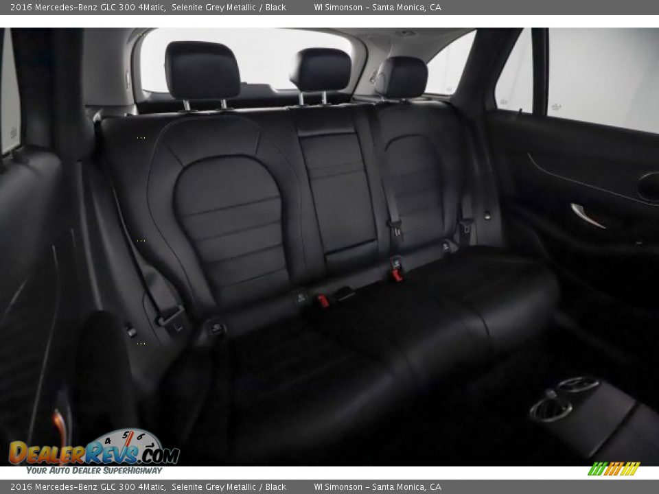 2016 Mercedes-Benz GLC 300 4Matic Selenite Grey Metallic / Black Photo #34