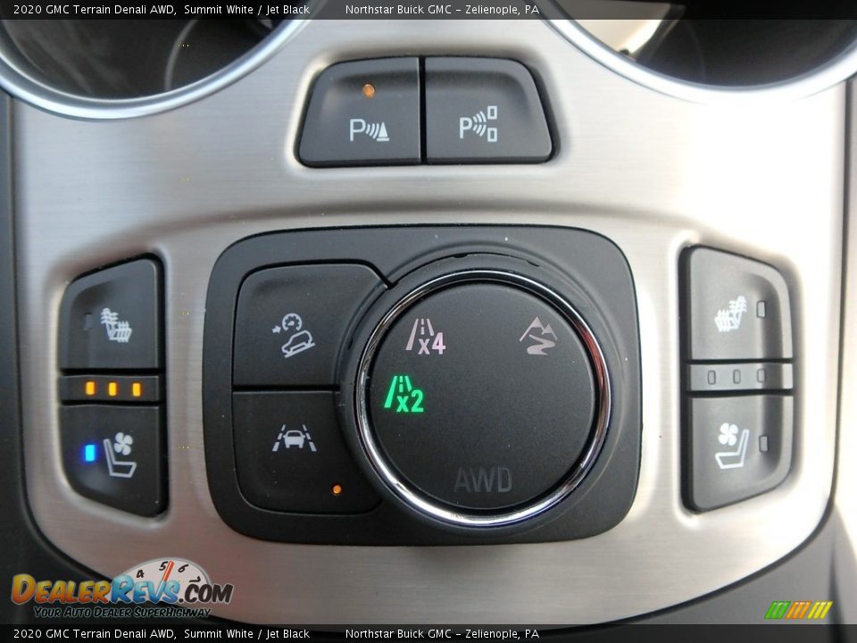 Controls of 2020 GMC Terrain Denali AWD Photo #19