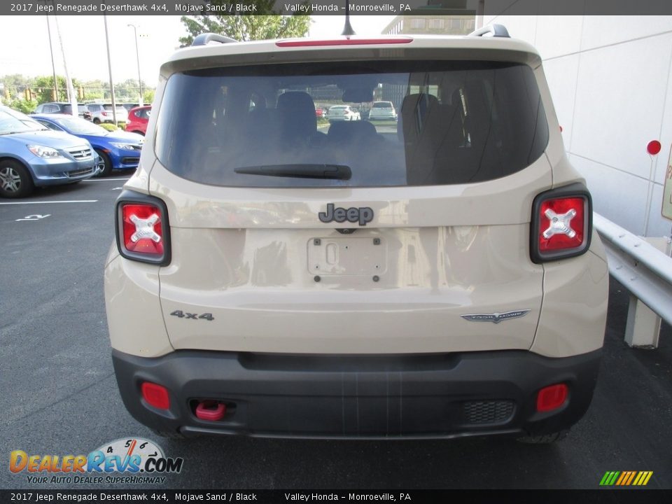 2017 Jeep Renegade Deserthawk 4x4 Mojave Sand / Black Photo #4