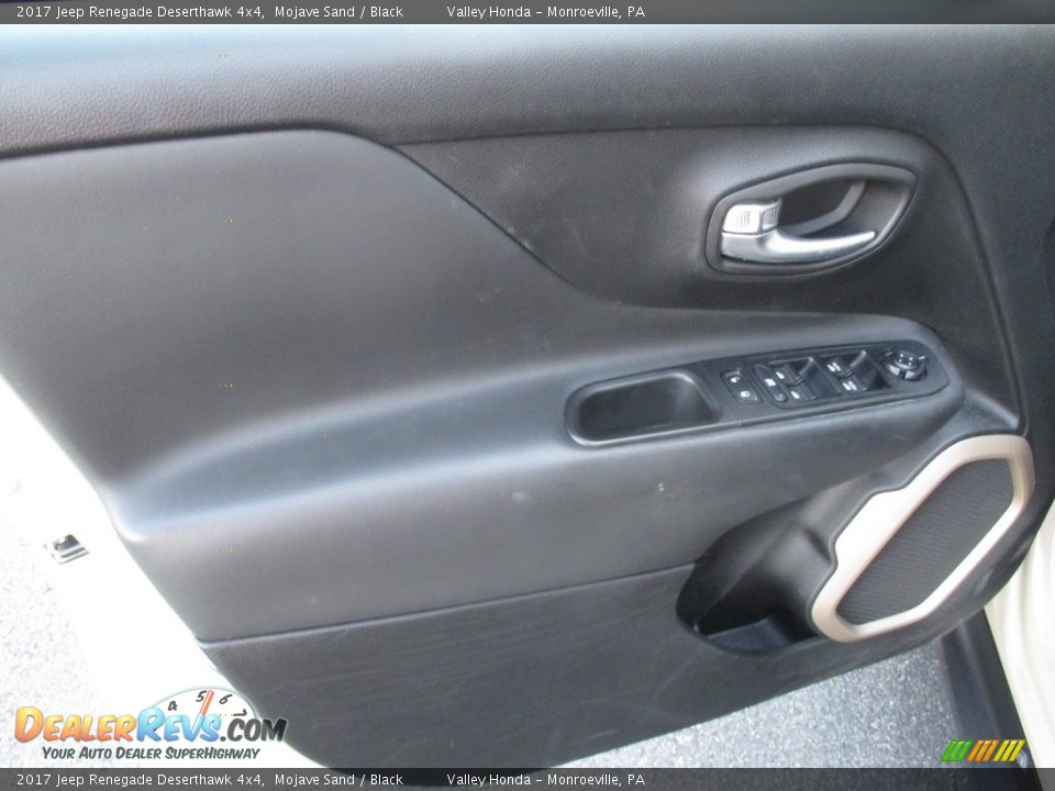 2017 Jeep Renegade Deserthawk 4x4 Mojave Sand / Black Photo #9