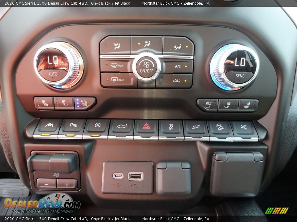 Controls of 2020 GMC Sierra 1500 Denali Crew Cab 4WD Photo #19