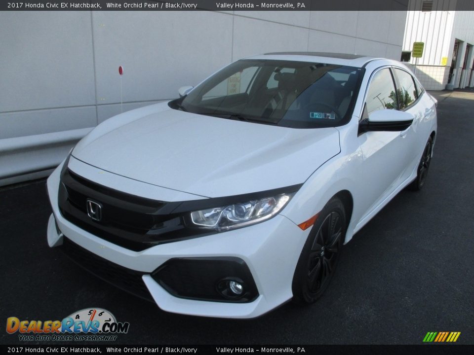 2017 Honda Civic EX Hatchback White Orchid Pearl / Black/Ivory Photo #8
