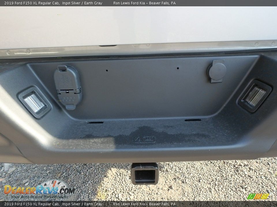 2019 Ford F150 XL Regular Cab Ingot Silver / Earth Gray Photo #4