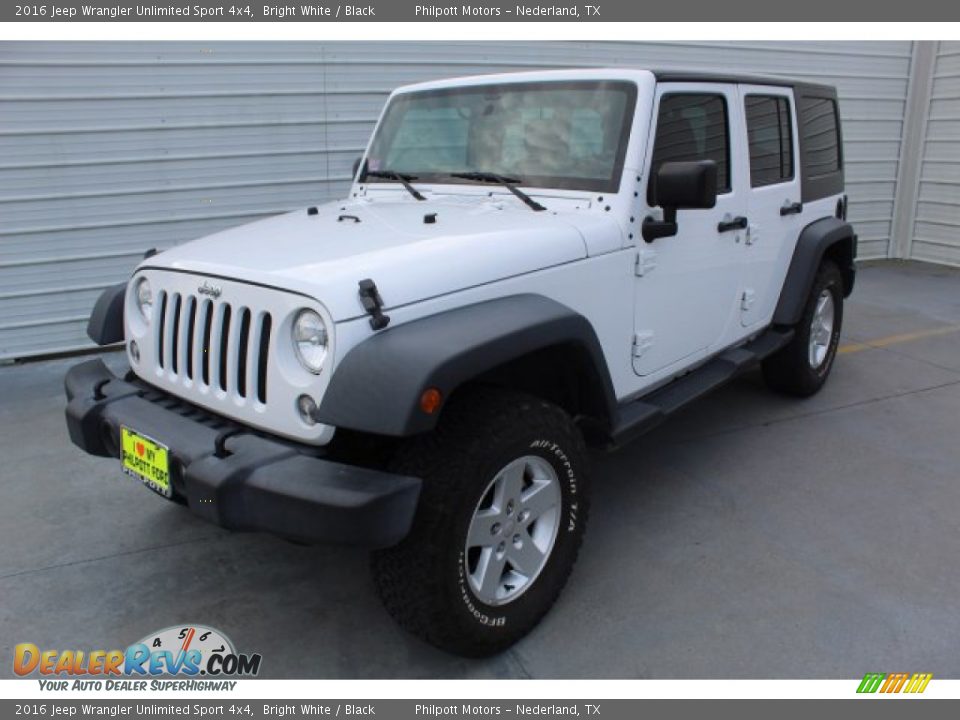 2016 Jeep Wrangler Unlimited Sport 4x4 Bright White / Black Photo #4