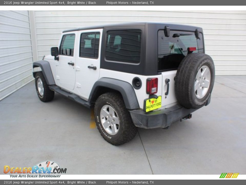 2016 Jeep Wrangler Unlimited Sport 4x4 Bright White / Black Photo #7