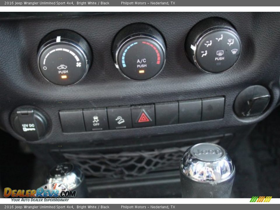 2016 Jeep Wrangler Unlimited Sport 4x4 Bright White / Black Photo #18