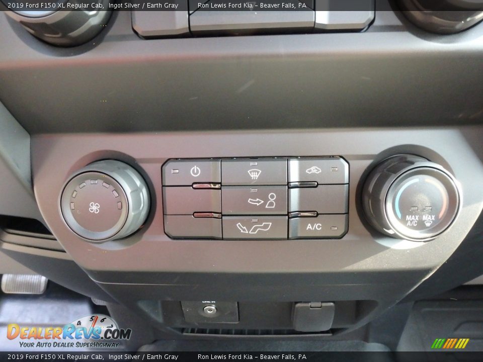 2019 Ford F150 XL Regular Cab Ingot Silver / Earth Gray Photo #18