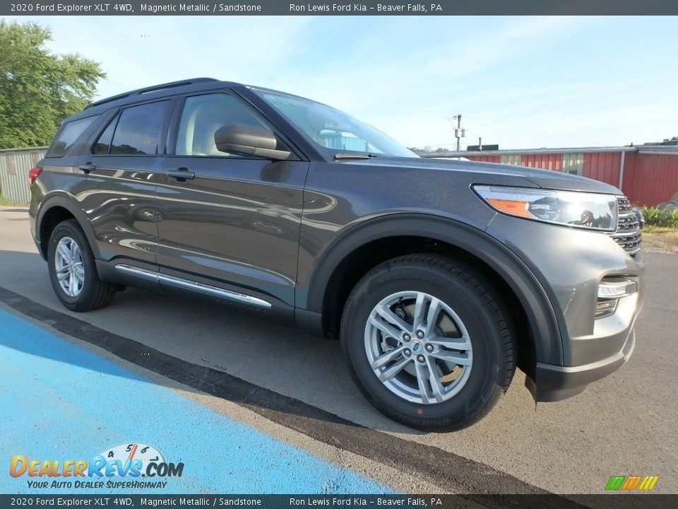 Magnetic Metallic 2020 Ford Explorer XLT 4WD Photo #10