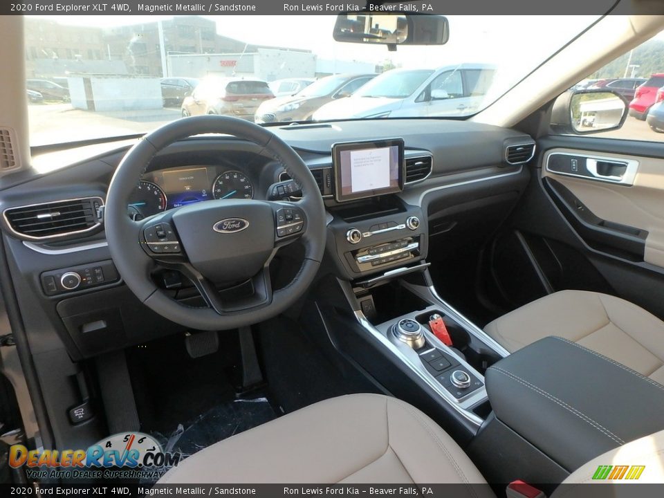 Front Seat of 2020 Ford Explorer XLT 4WD Photo #15