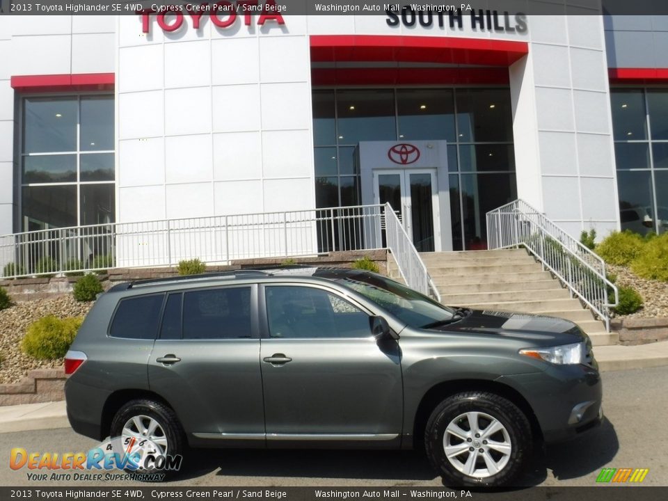 2013 Toyota Highlander SE 4WD Cypress Green Pearl / Sand Beige Photo #2