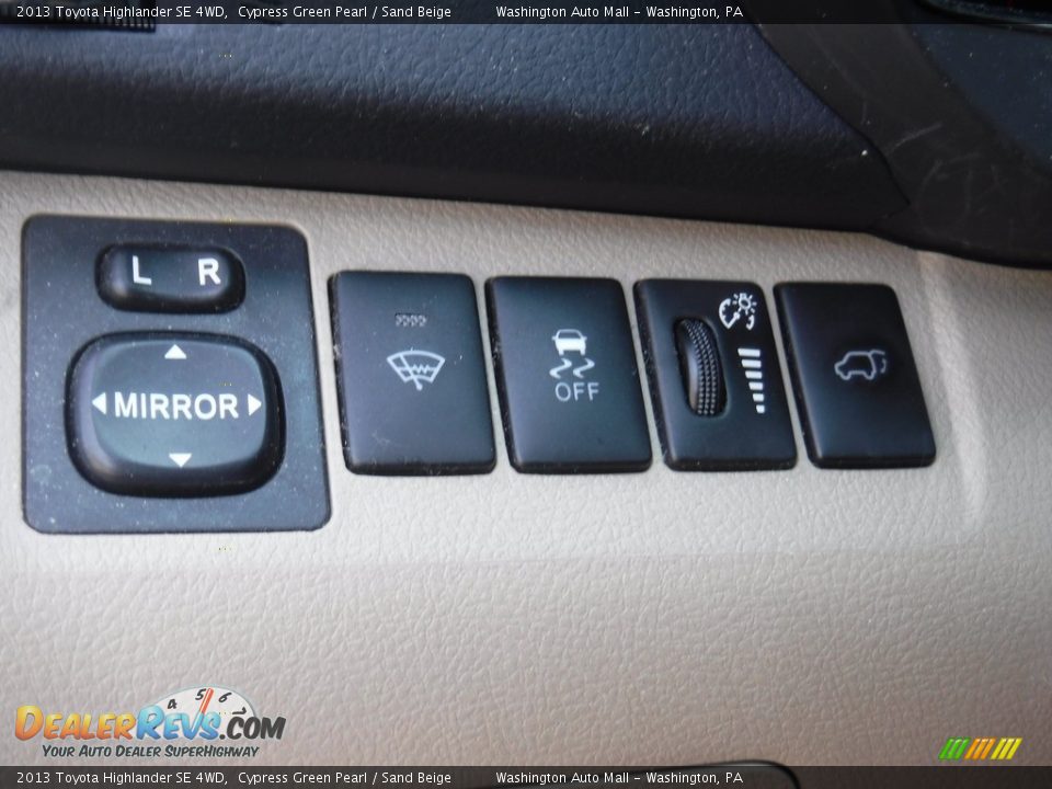 2013 Toyota Highlander SE 4WD Cypress Green Pearl / Sand Beige Photo #16