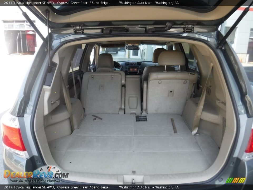 2013 Toyota Highlander SE 4WD Cypress Green Pearl / Sand Beige Photo #25