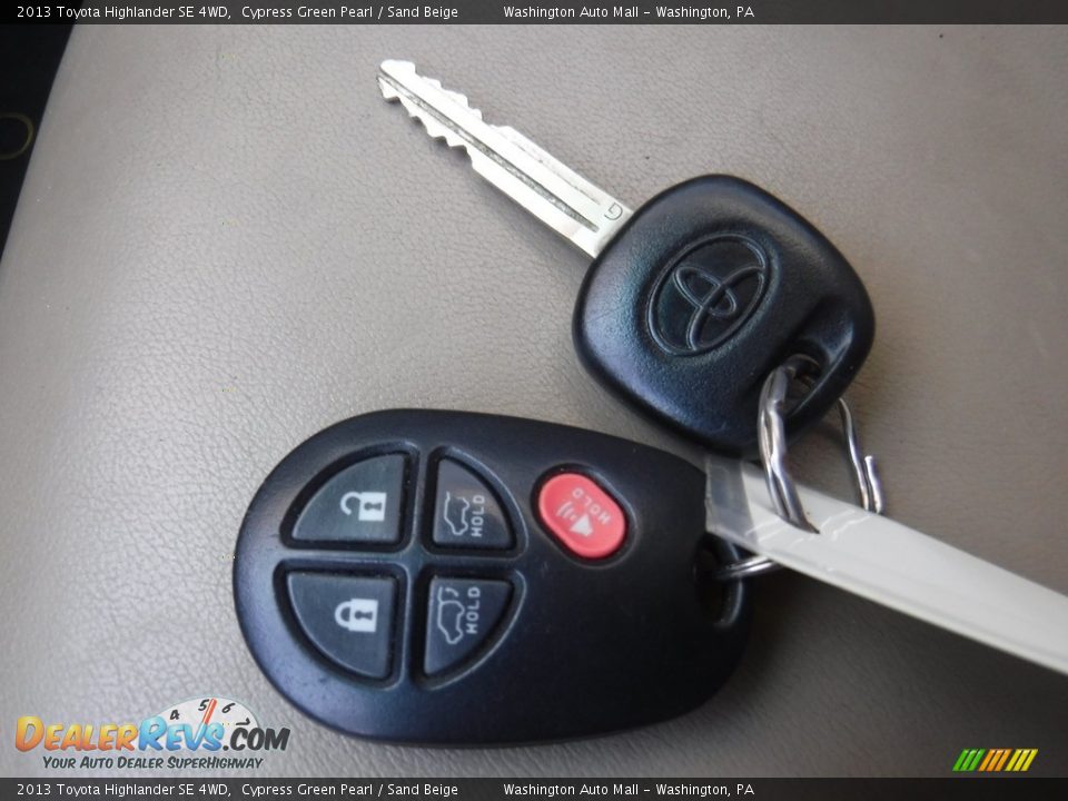 2013 Toyota Highlander SE 4WD Cypress Green Pearl / Sand Beige Photo #27