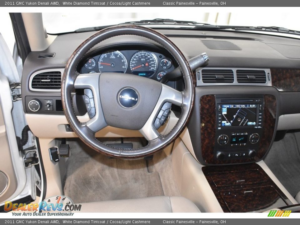2011 GMC Yukon Denali AWD White Diamond Tintcoat / Cocoa/Light Cashmere Photo #15