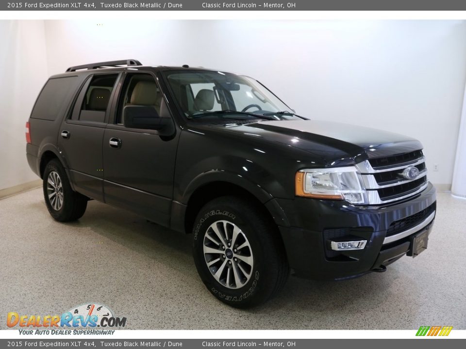 2015 Ford Expedition XLT 4x4 Tuxedo Black Metallic / Dune Photo #1