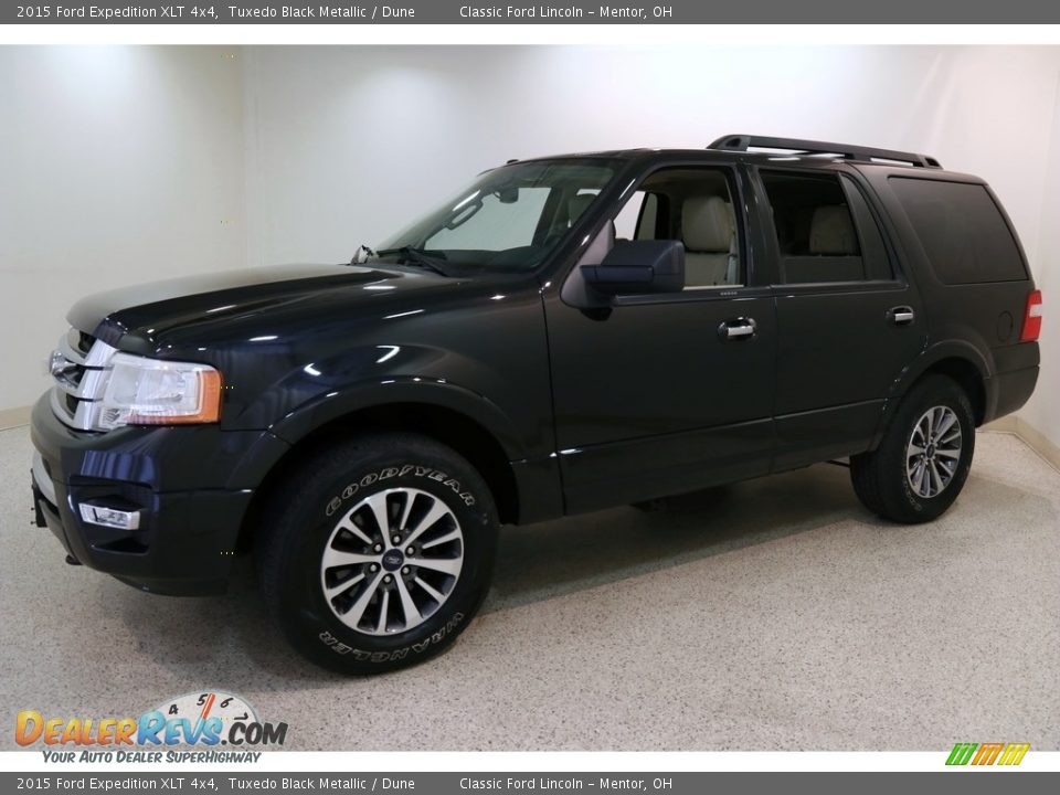 2015 Ford Expedition XLT 4x4 Tuxedo Black Metallic / Dune Photo #3