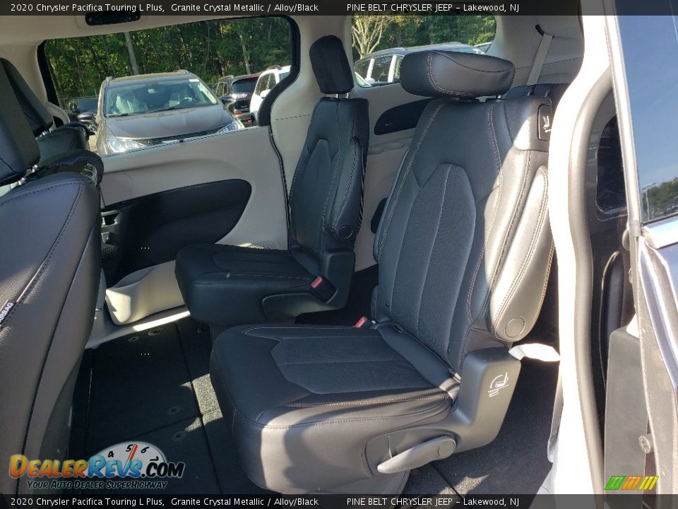2020 Chrysler Pacifica Touring L Plus Granite Crystal Metallic / Alloy/Black Photo #6