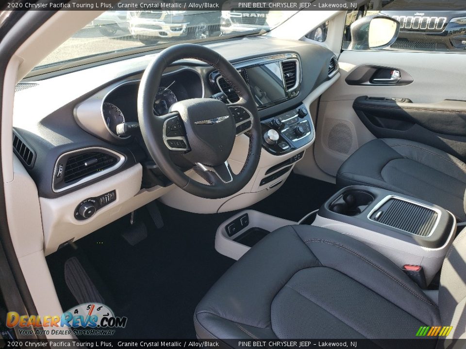 2020 Chrysler Pacifica Touring L Plus Granite Crystal Metallic / Alloy/Black Photo #7