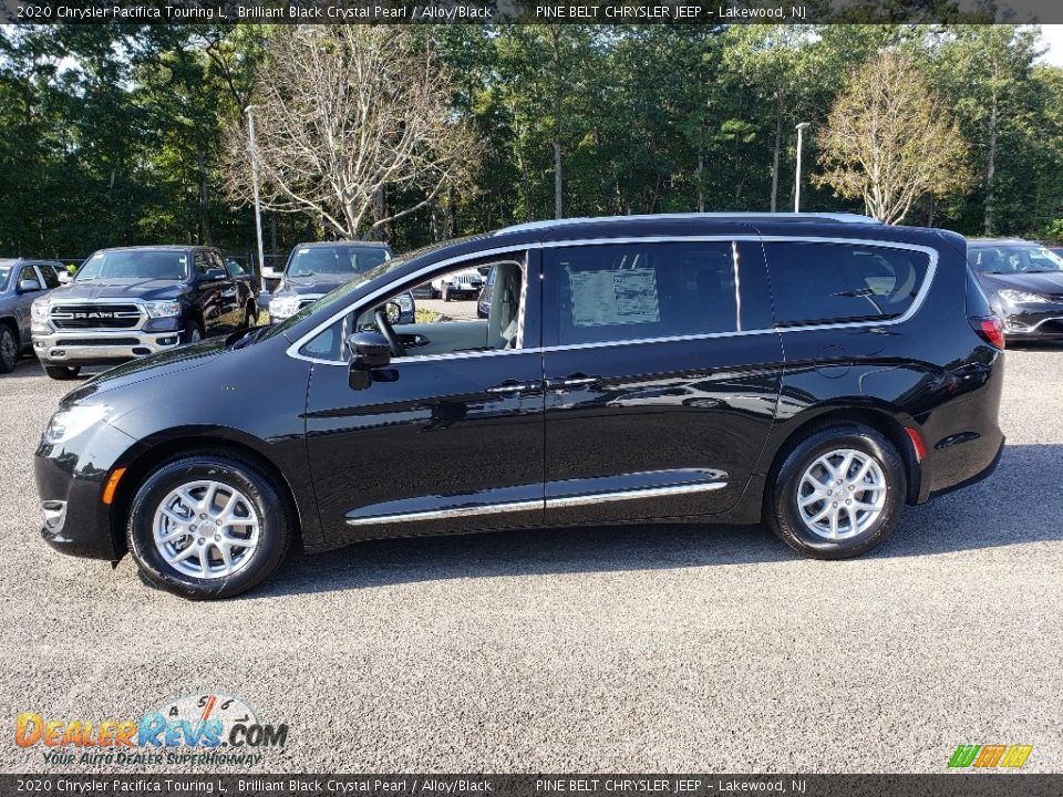 2020 Chrysler Pacifica Touring L Brilliant Black Crystal Pearl / Alloy/Black Photo #3