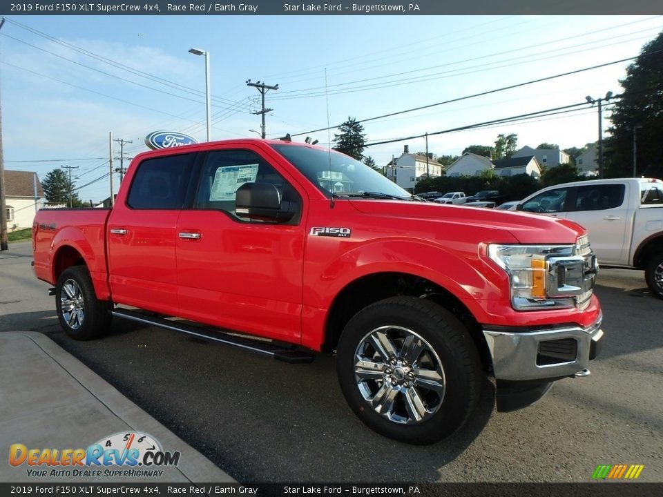 Front 3/4 View of 2019 Ford F150 XLT SuperCrew 4x4 Photo #3