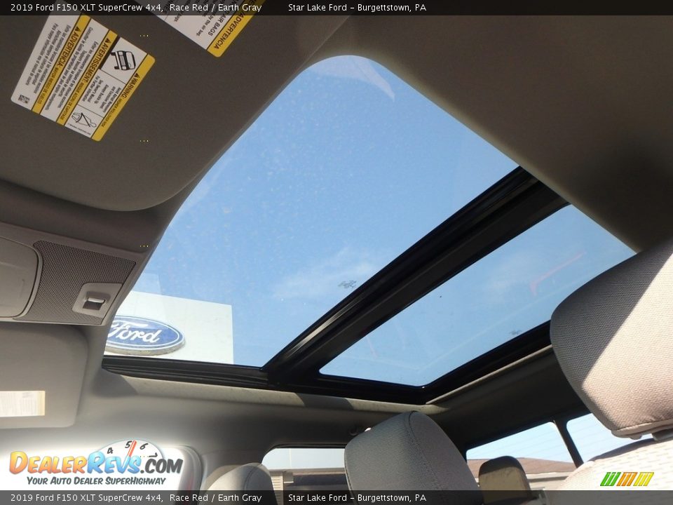 Sunroof of 2019 Ford F150 XLT SuperCrew 4x4 Photo #11