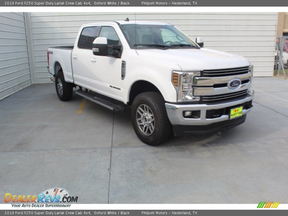 2019 Ford F250 Super Duty Lariat Crew Cab 4x4 Oxford White / Black Photo #2