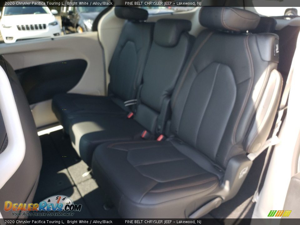 2020 Chrysler Pacifica Touring L Bright White / Alloy/Black Photo #6