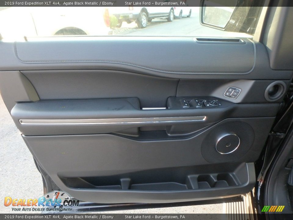 2019 Ford Expedition XLT 4x4 Agate Black Metallic / Ebony Photo #15