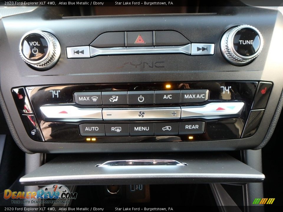 Controls of 2020 Ford Explorer XLT 4WD Photo #18