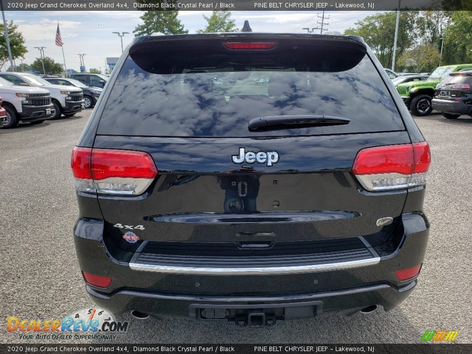 2020 Jeep Grand Cherokee Overland 4x4 Diamond Black Crystal Pearl / Black Photo #5