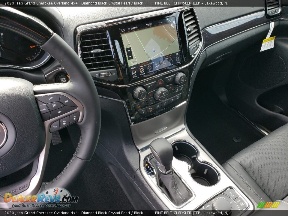 2020 Jeep Grand Cherokee Overland 4x4 Diamond Black Crystal Pearl / Black Photo #10