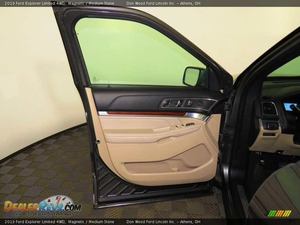 2019 Ford Explorer Limited 4WD Magnetic / Medium Stone Photo #18