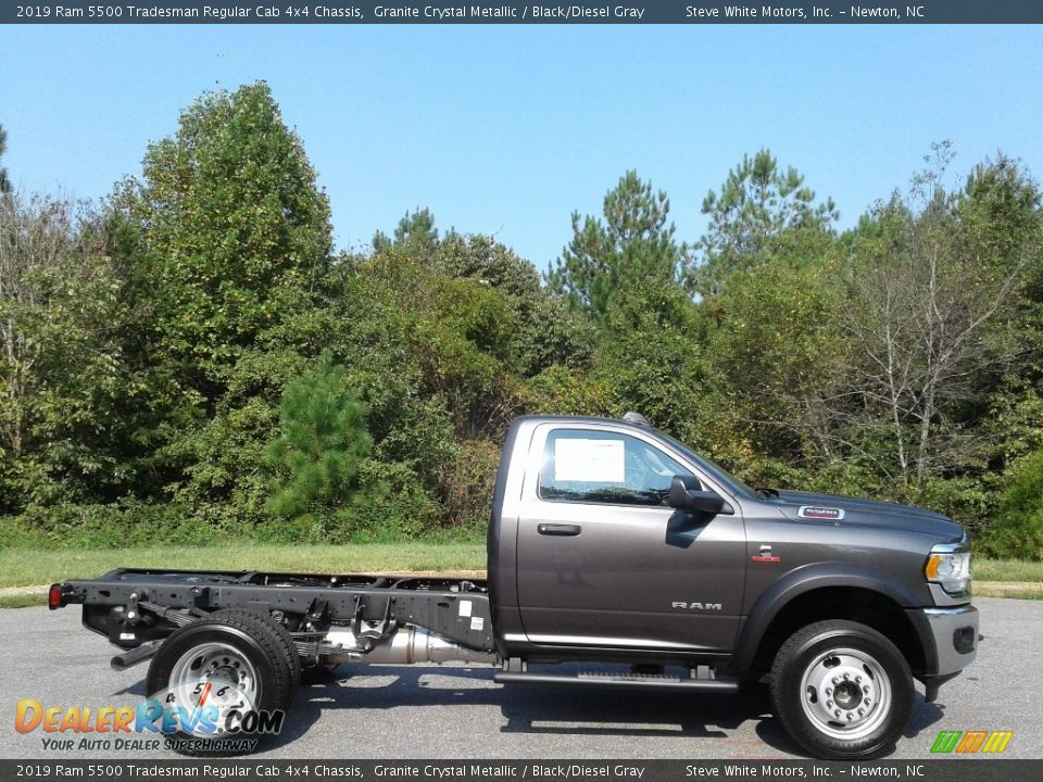 2019 Ram 5500 Tradesman Regular Cab 4x4 Chassis Granite Crystal Metallic / Black/Diesel Gray Photo #5