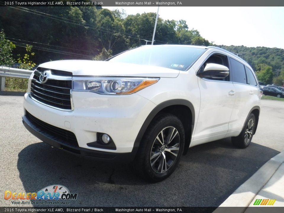 2016 Toyota Highlander XLE AWD Blizzard Pearl / Black Photo #6