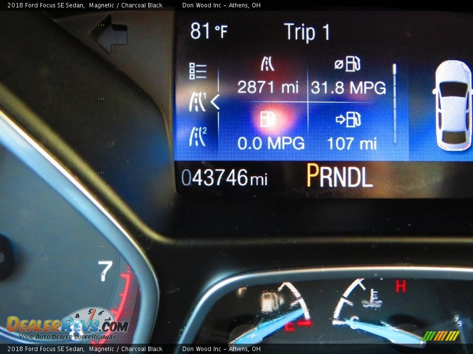 2018 Ford Focus SE Sedan Magnetic / Charcoal Black Photo #28