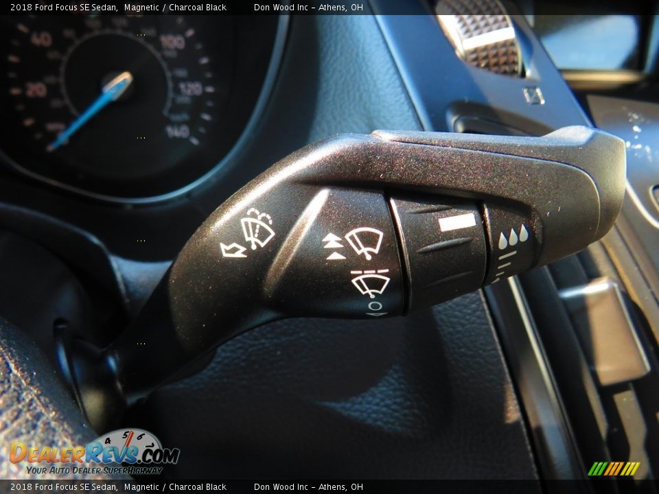 2018 Ford Focus SE Sedan Magnetic / Charcoal Black Photo #30
