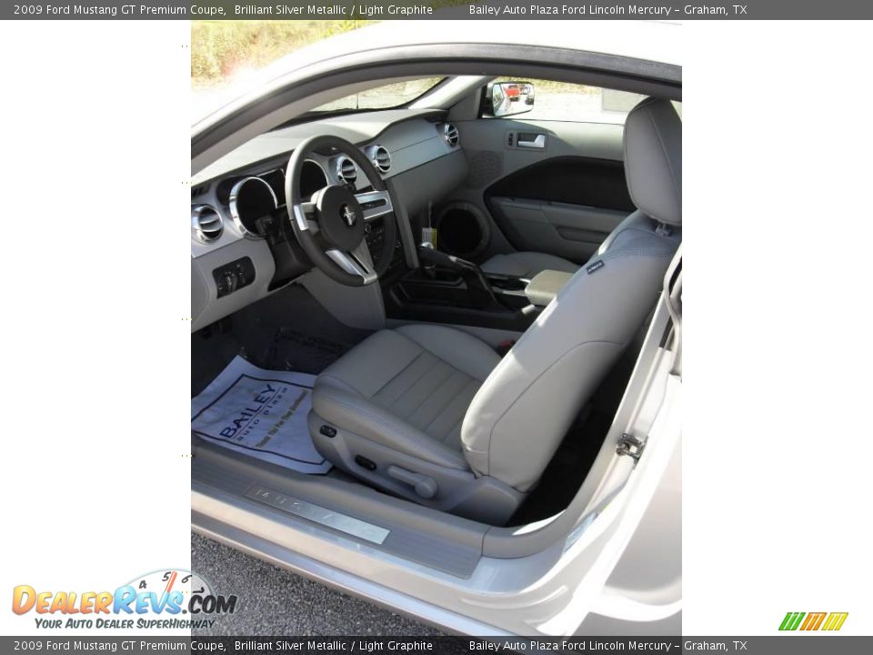 2009 Ford Mustang GT Premium Coupe Brilliant Silver Metallic / Light Graphite Photo #9