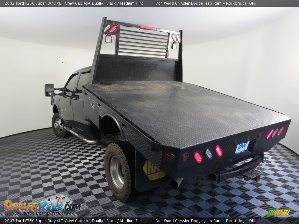 2003 Ford F350 Super Duty XLT Crew Cab 4x4 Dually Black / Medium Flint Photo #17