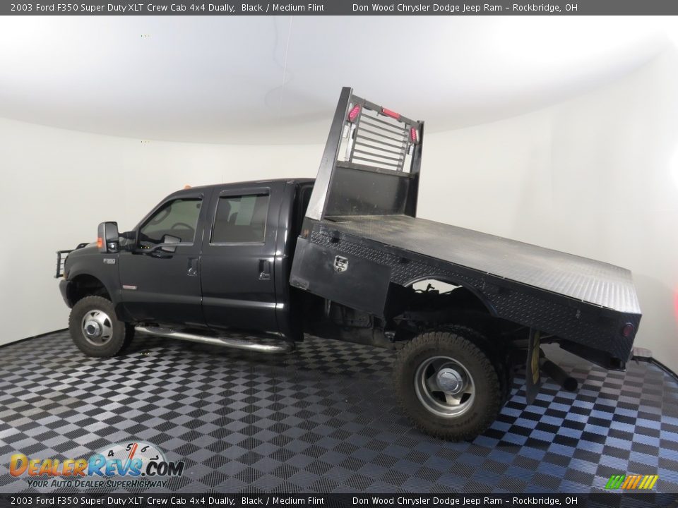 2003 Ford F350 Super Duty XLT Crew Cab 4x4 Dually Black / Medium Flint Photo #18