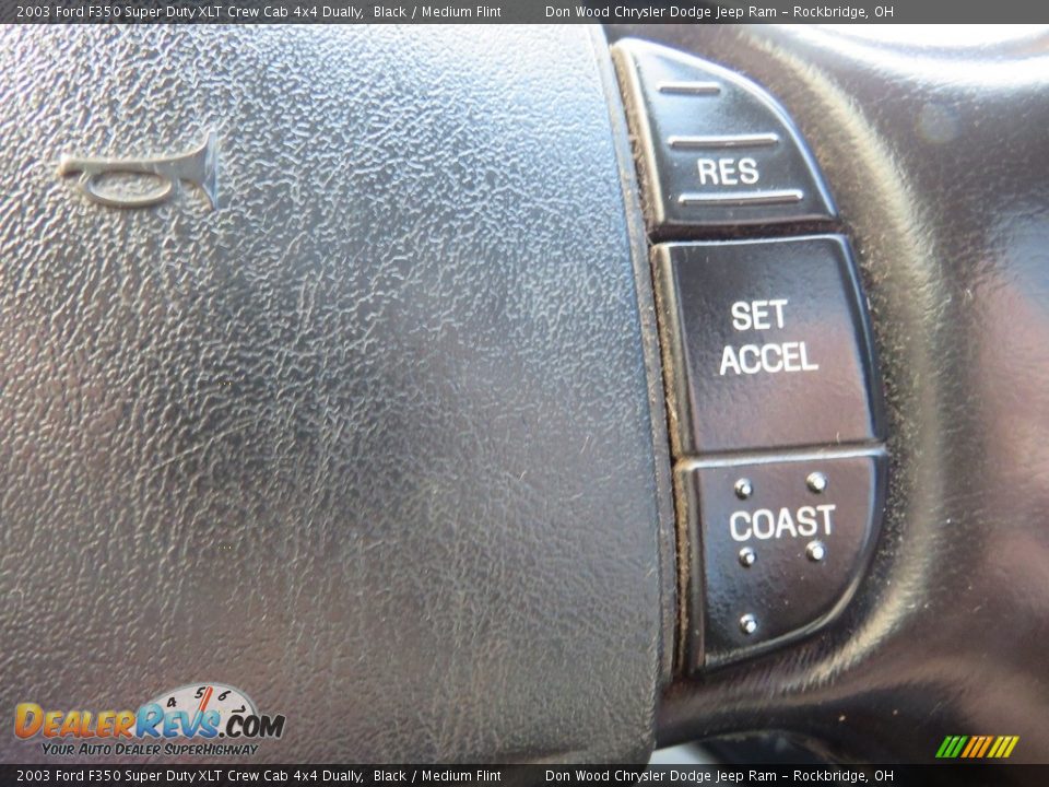 2003 Ford F350 Super Duty XLT Crew Cab 4x4 Dually Black / Medium Flint Photo #25