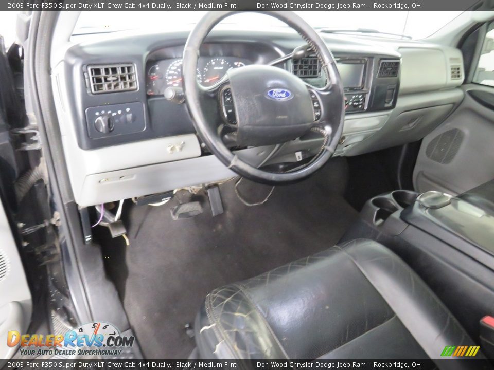 2003 Ford F350 Super Duty XLT Crew Cab 4x4 Dually Black / Medium Flint Photo #30