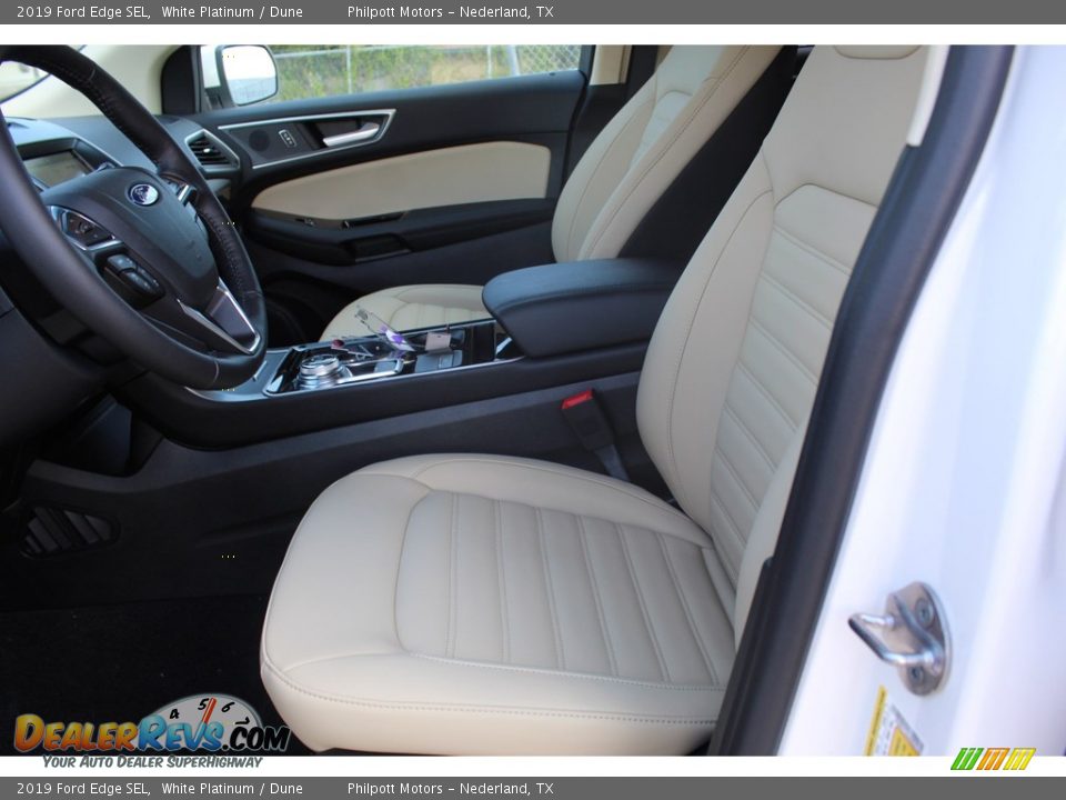 2019 Ford Edge SEL White Platinum / Dune Photo #10