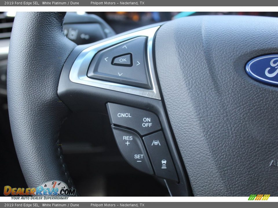 2019 Ford Edge SEL White Platinum / Dune Photo #12